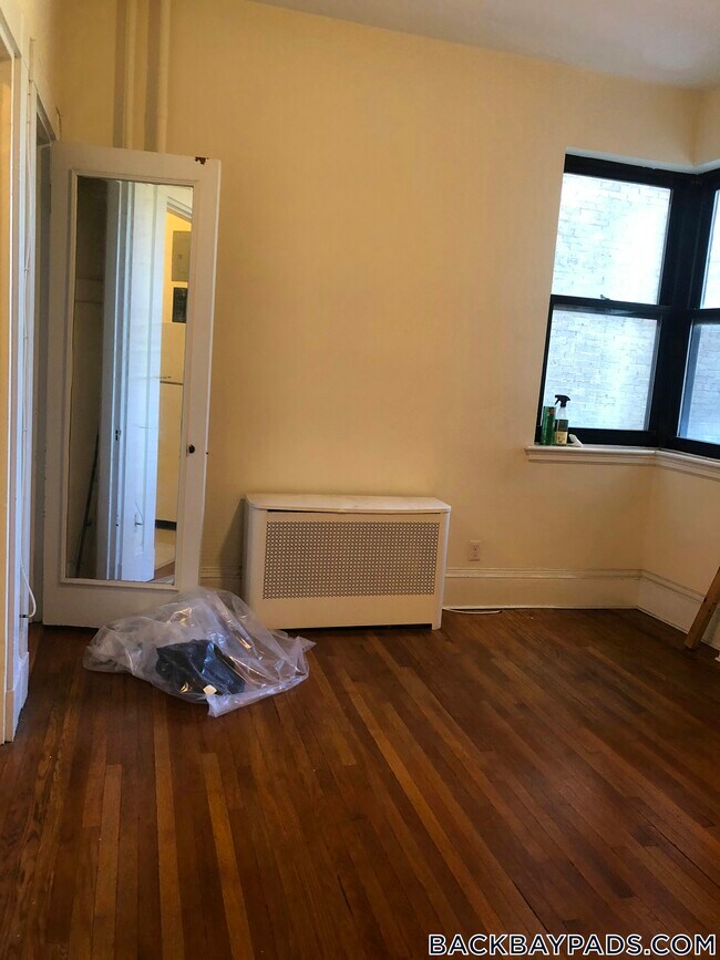 Foto del edificio - 504 Beacon St