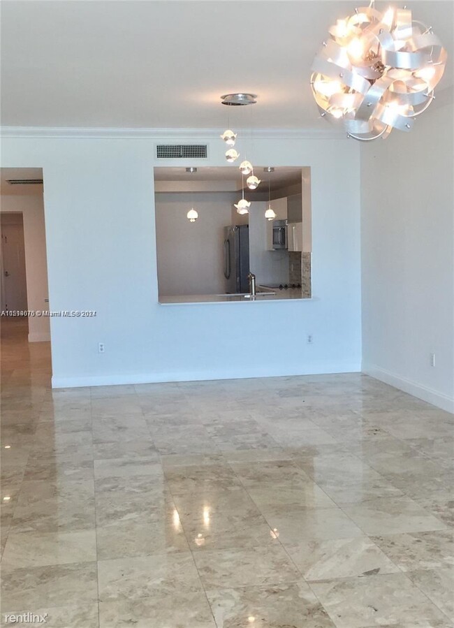 Foto del edificio - 3 br, 3 bath House - 3330 NE 190th St Apt ...