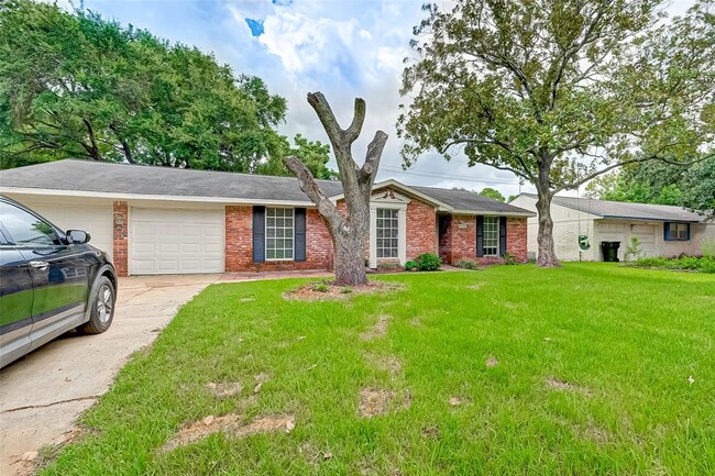 Building Photo - 9530 Highmeadow Dr