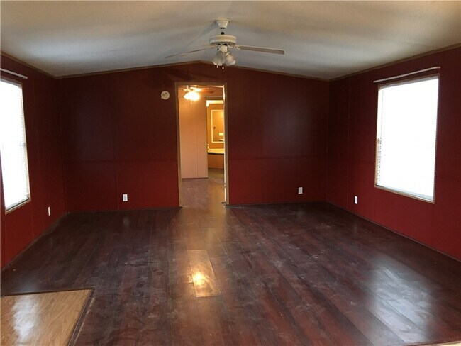Building Photo - 1809 Watterson Rd
