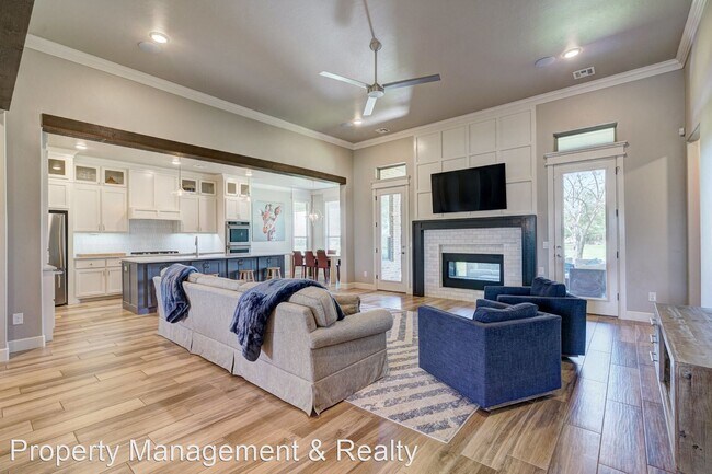 Building Photo - 4 br, 4.5 bath House - 2377 NW 220th Ter