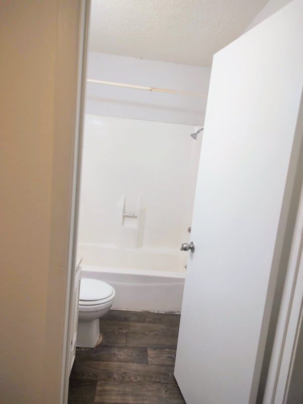 Foto del edificio - 1907 Hearthstone Dr