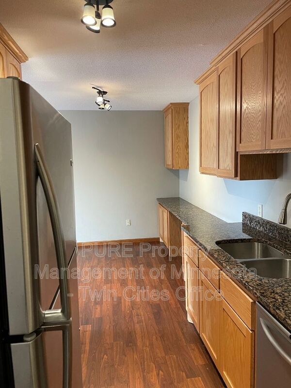 Foto del edificio - 1690 Highway 36 W