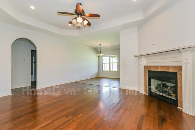 Building Photo - 16 Eaglebrook Dr