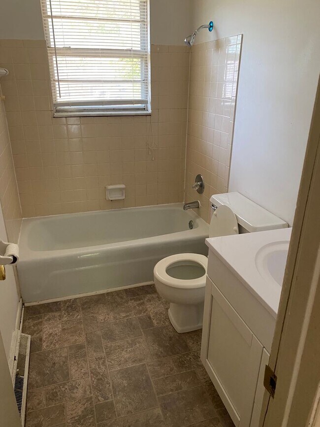 Foto del edificio - 4308 W Bethany Dr