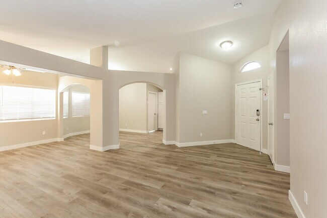 Foto del edificio - 633 Willowick Ave