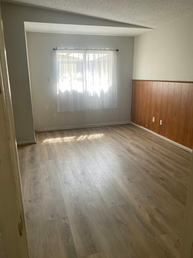 Building Photo - 6418 Gladewell Dr