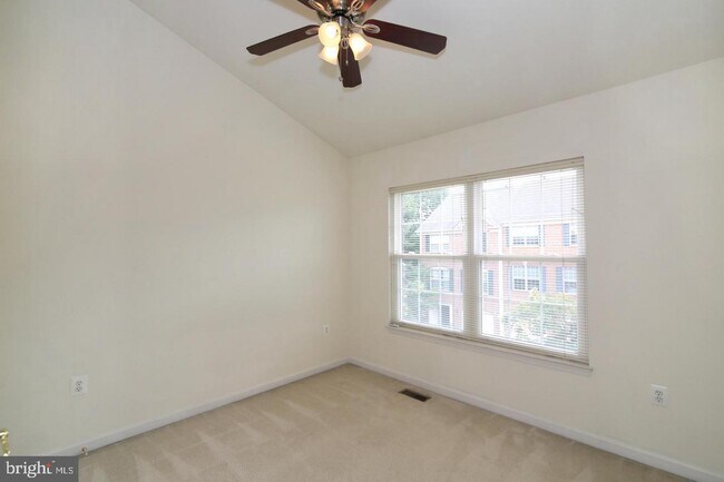 Building Photo - 4030 Stonehenge Way