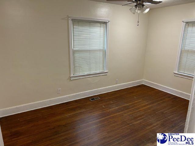 Building Photo - 926 Sherwood Dr