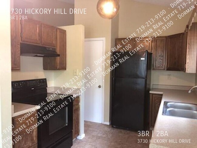 Foto del edificio - 3 Bedroom, Tri-level for lease