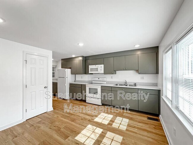 Foto del edificio - 169 Engle Ln