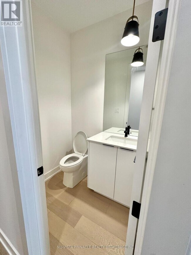 Building Photo - 1965 Upperpoint Gate