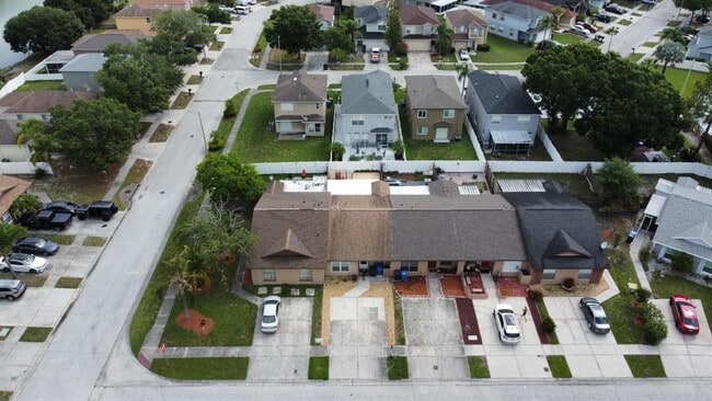 Foto del edificio - 1715 Oak Branch Ct