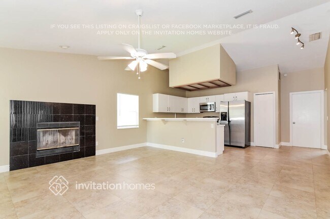 Building Photo - 2806 Mnr Hl Dr