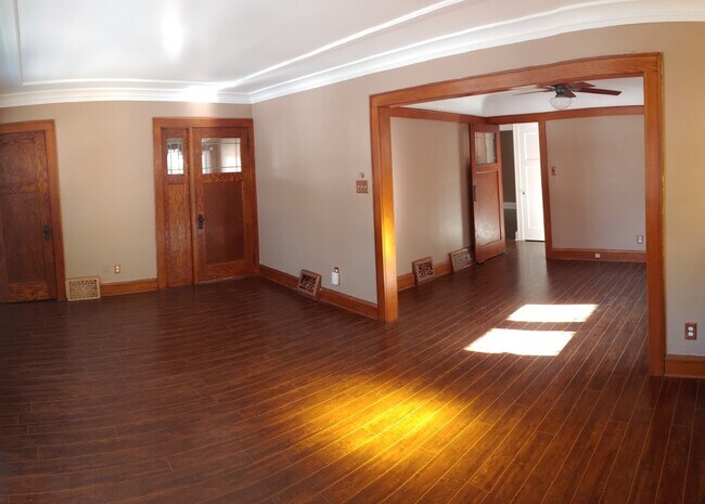 Foto del edificio - 4470-4470 N Larkin St