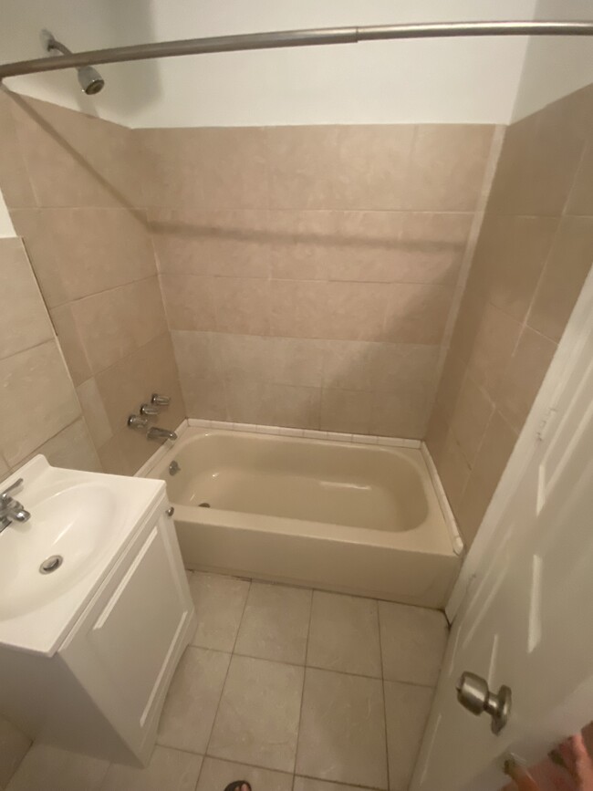Foto del edificio - 5841 N 12th St