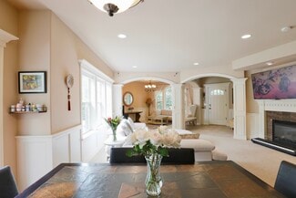 Building Photo - 12323 NE 102nd Ln