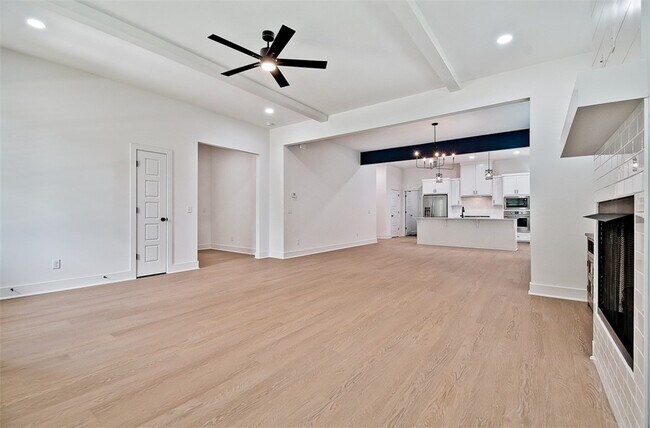 Building Photo - 6207 SW Luster Rd