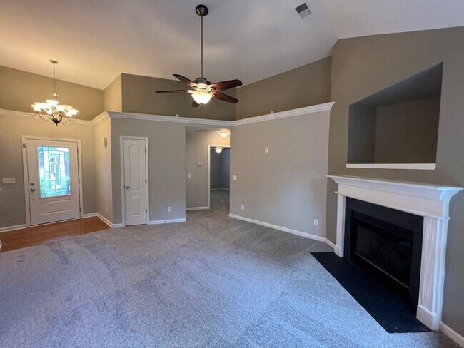 Building Photo - Cul-de-Sac Beauty in Smyrna - 4 BR 2 Bath ...