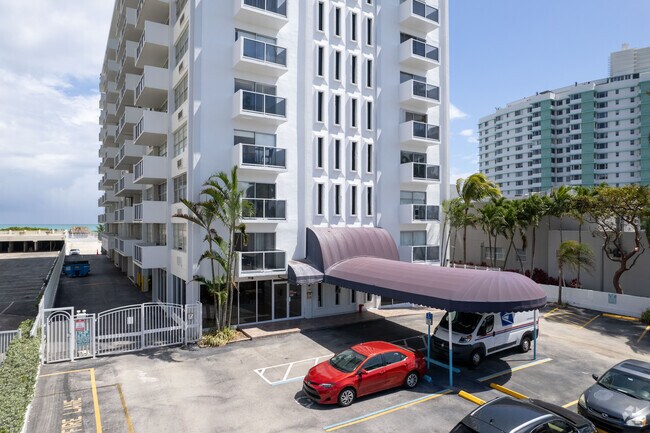 Foto del edificio - The La Costa