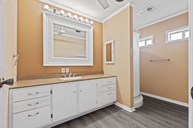 Building Photo - Blissful in Burleson ISD