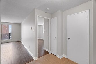 Interior Photo - Avalon Park