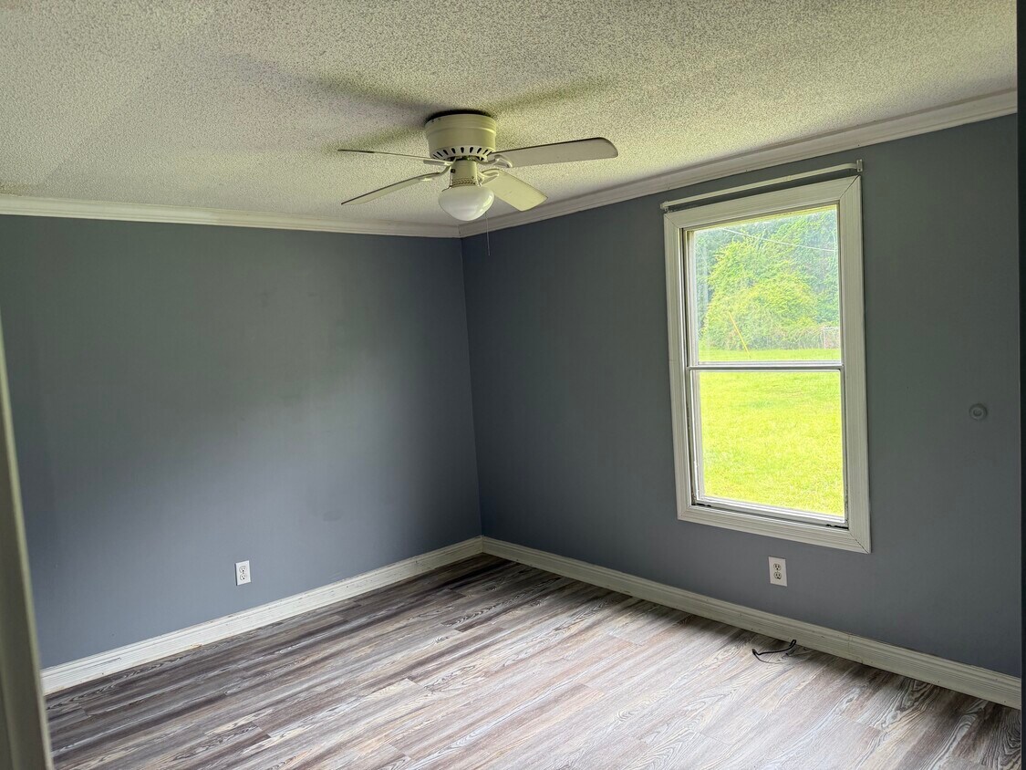 Building Photo - 3550 Alice Dr