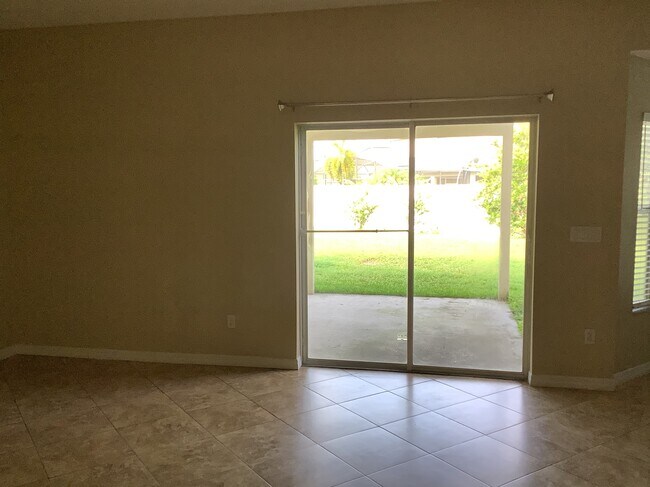 Foto del edificio - 9036 Hastings Beach Blvd