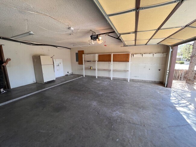 Foto del edificio - 3 br, 2 bath House - 703 Broken Arrow (743)