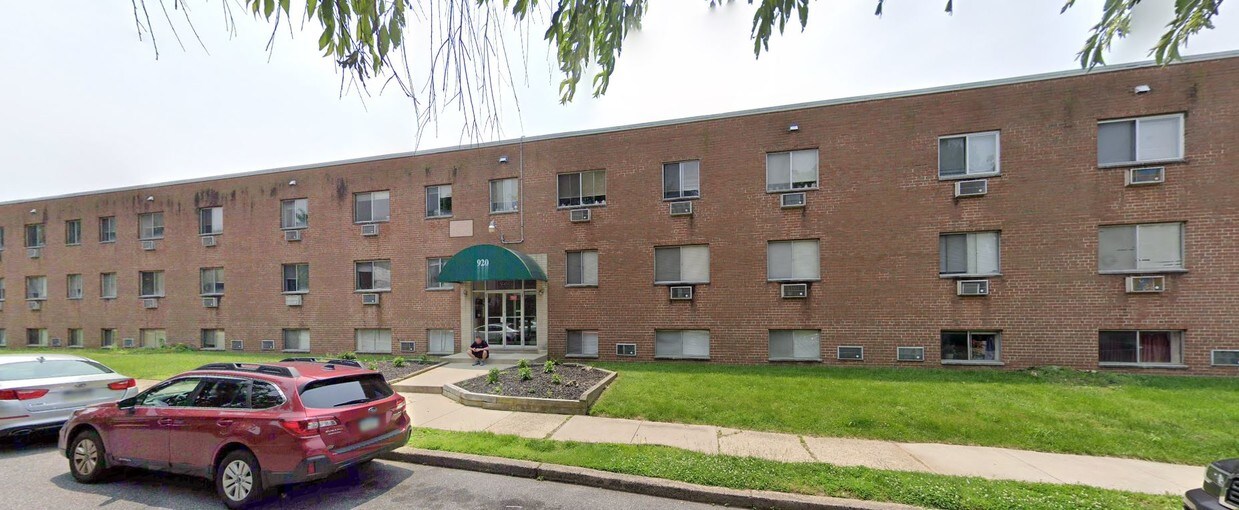 Primary Photo - Emerson Flats