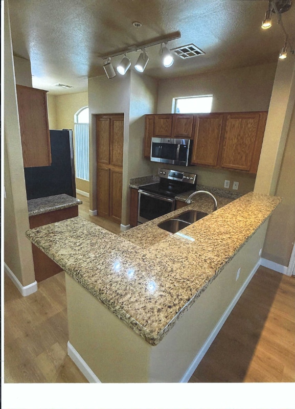 Foto del edificio - 2727 N Price Rd