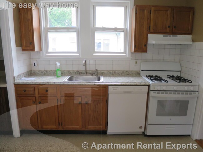 Foto del edificio - East Somerville 3+ Bedroom - Parking