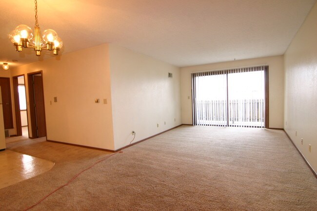 Foto del edificio - 3005 Woodland Ave