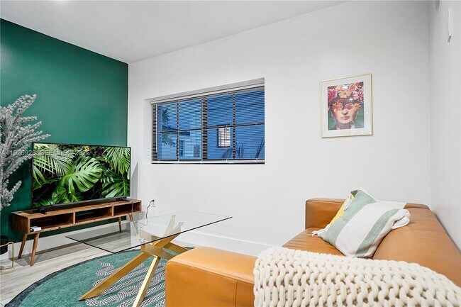 Foto del edificio - 1720 SW 11th St