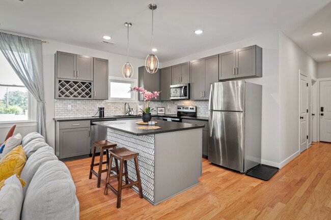 Foto del edificio - 2511 Porter St