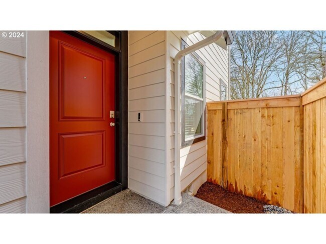 Foto del edificio - Beautiful NEW CONSTRUCTION Builder Model H...