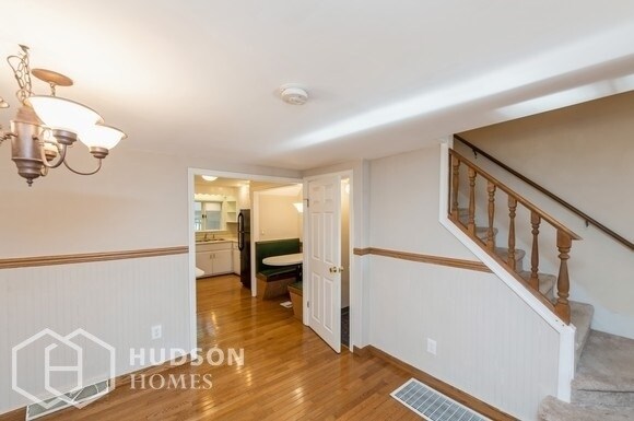 Building Photo - AVAILABLE NOW! - 121 S East St, Carlisle, ...