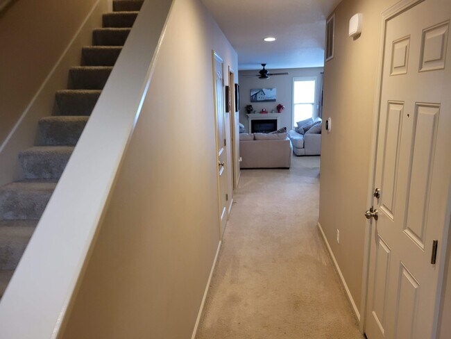Building Photo - 3448 Stoneway Ct
