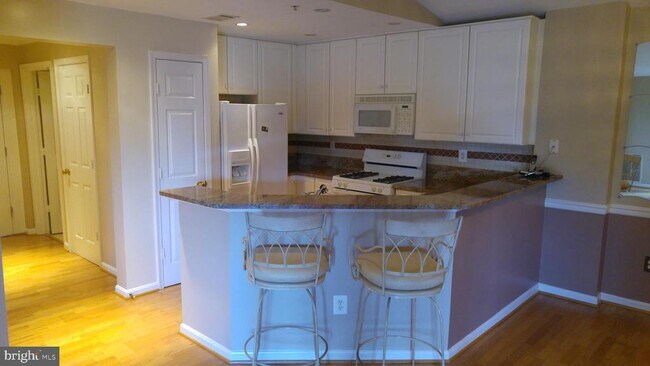 Building Photo - 13401 Fountain Club Dr