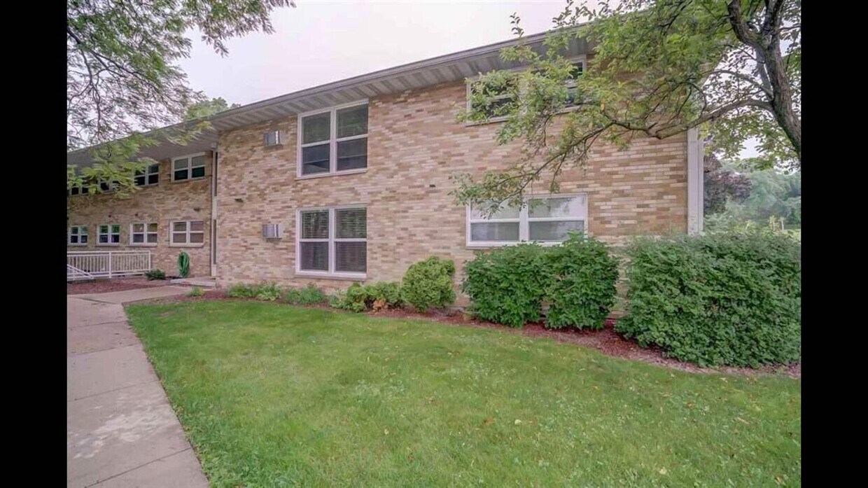Primary Photo - 314 N Segoe Rd