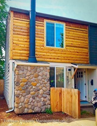 Foto principal - 8647-8647 SE Woodstock Blvd