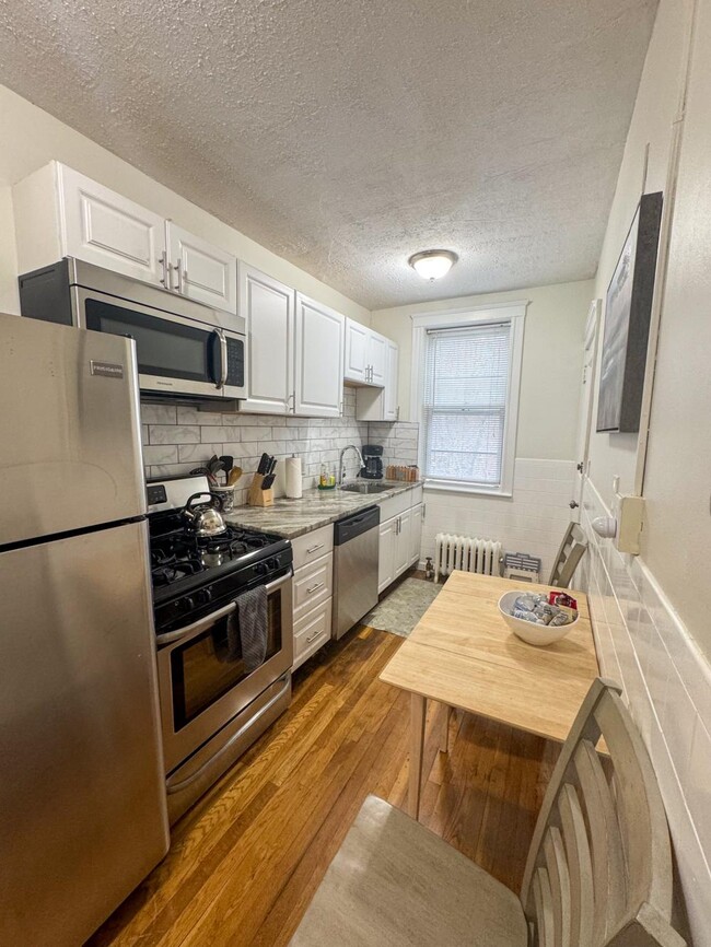 Foto del edificio - 1 bedroom in Brookline MA 02446