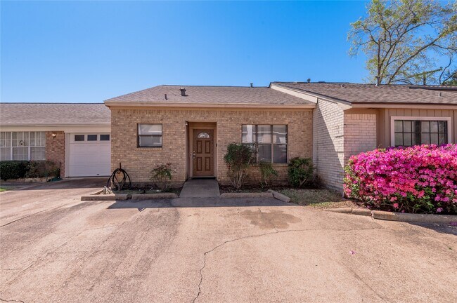 Foto del edificio - 1401 Ave O