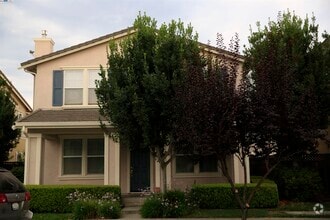 Building Photo - 1516 Whispering Oaks Way