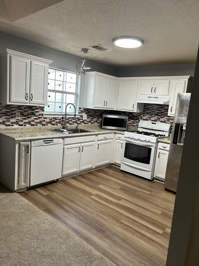 Foto del edificio - 388 Eagles Nest Way