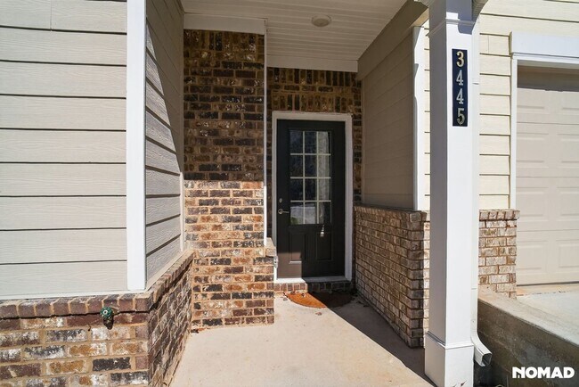 Building Photo - 3445 Sumersbe court