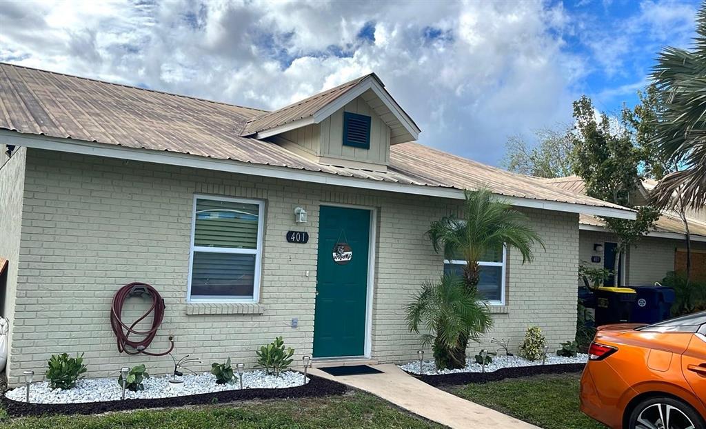 Primary Photo - 401 Century Blvd