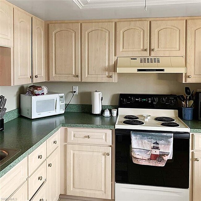 Building Photo - 6108 Whiskey Creek Dr