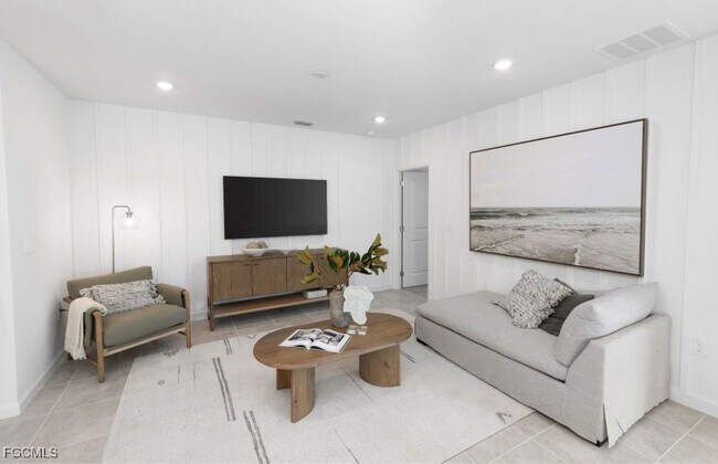 Building Photo - 1023 Caloosa Breeze Dr
