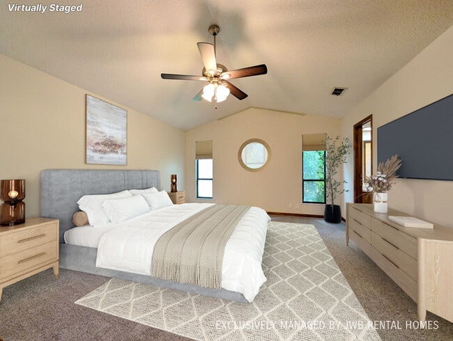 Building Photo - 6374 Whispering Oaks Dr N